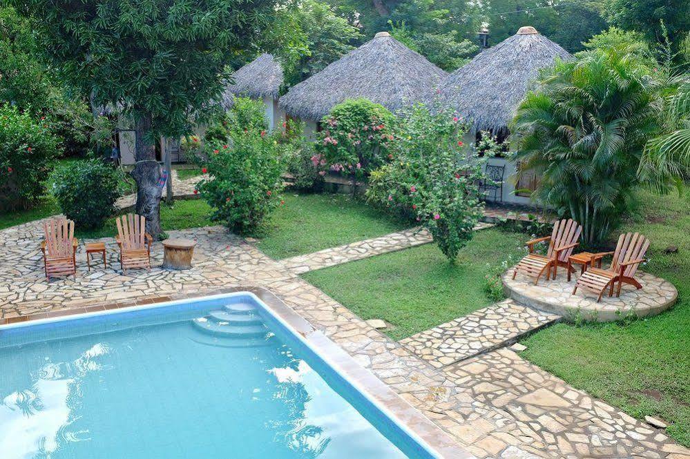 Hotel Mariposa León Exterior foto