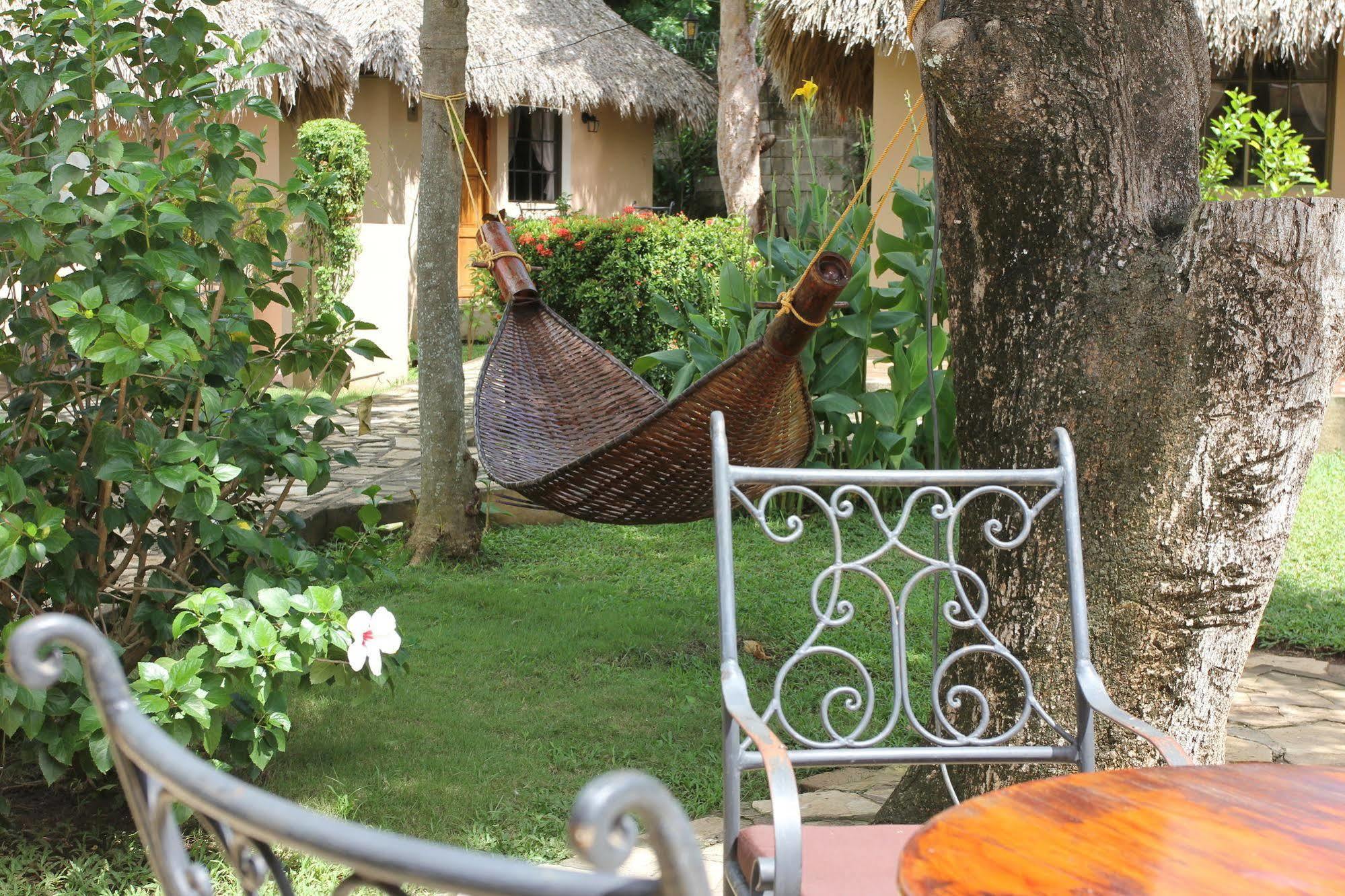 Hotel Mariposa León Exterior foto